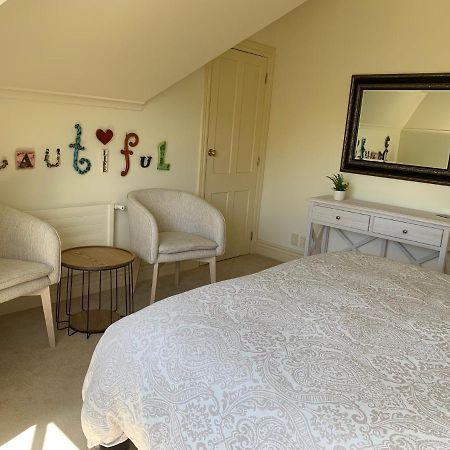 بالميرستون نورث Pin Oaks Luxury Bed & Breakfast المظهر الخارجي الصورة